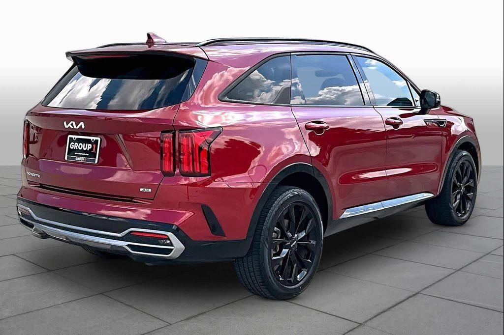 used 2023 Kia Sorento car, priced at $27,548