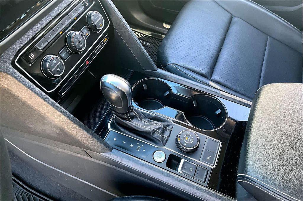 used 2022 Volkswagen Atlas car, priced at $23,900