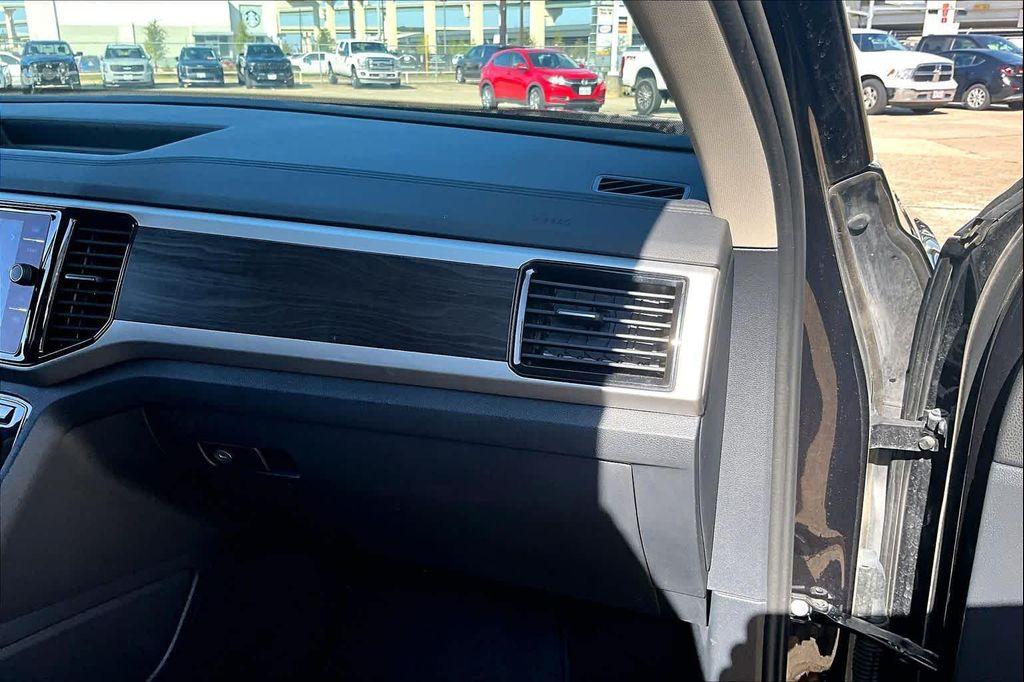 used 2022 Volkswagen Atlas car, priced at $23,900