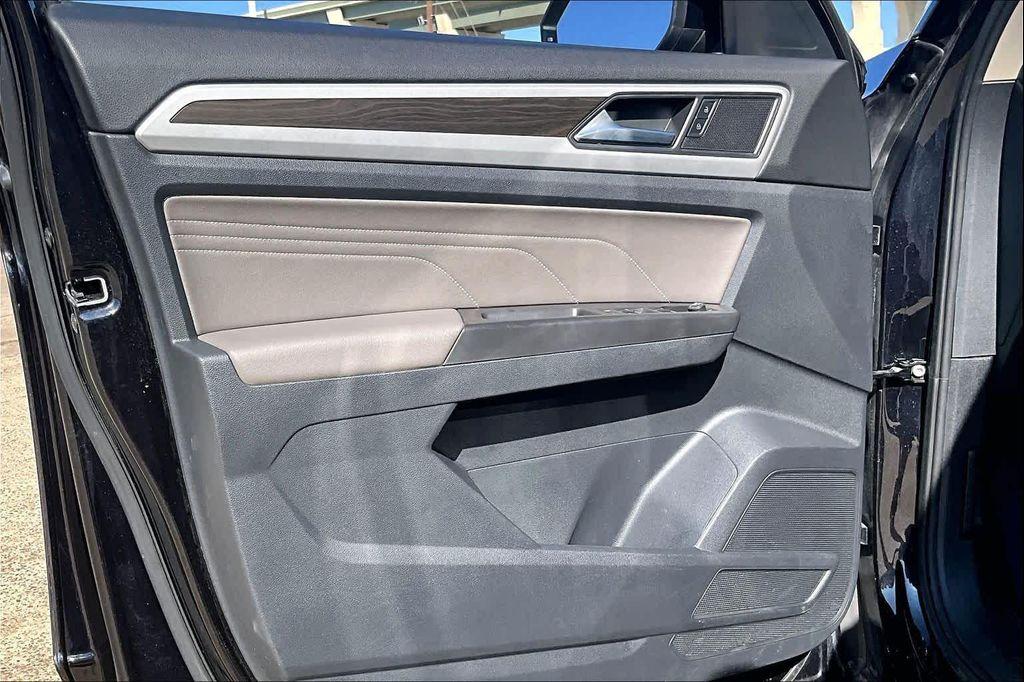 used 2022 Volkswagen Atlas car, priced at $23,900