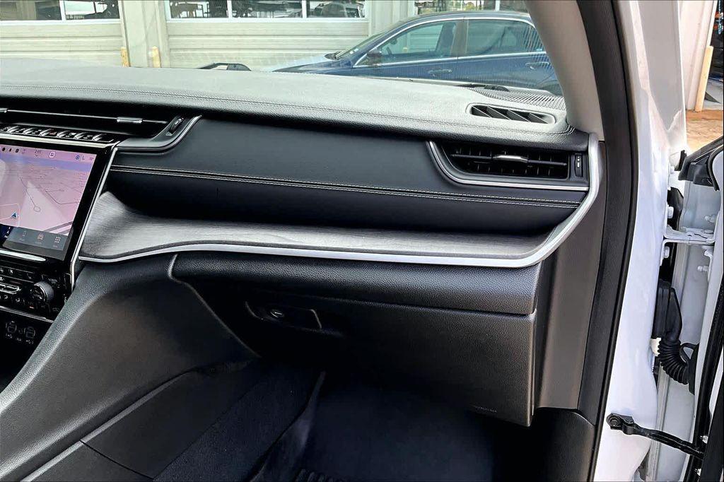 used 2022 Jeep Grand Cherokee car, priced at $26,978