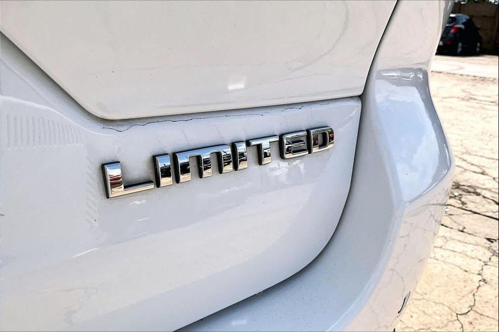 used 2022 Jeep Grand Cherokee car, priced at $26,978