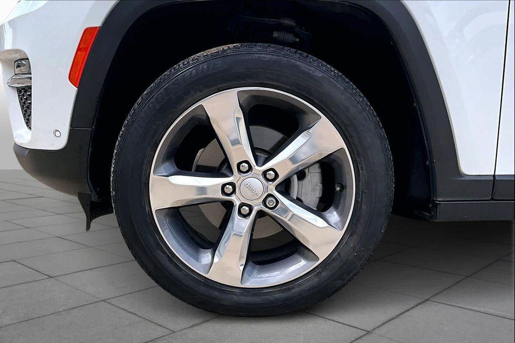 used 2022 Jeep Grand Cherokee car, priced at $26,978