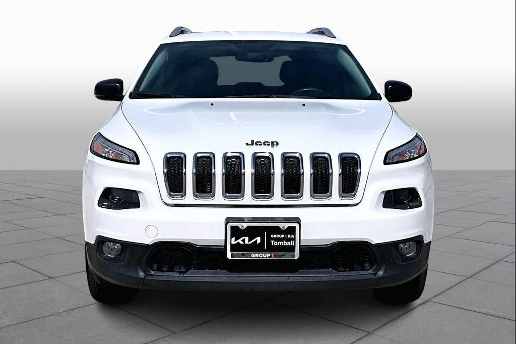 used 2015 Jeep Cherokee car, priced at $10,900
