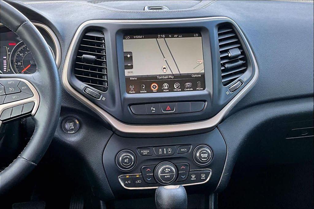 used 2015 Jeep Cherokee car, priced at $10,900