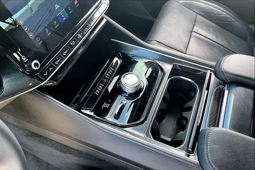 used 2023 Jeep Wagoneer L car, priced at $39,878