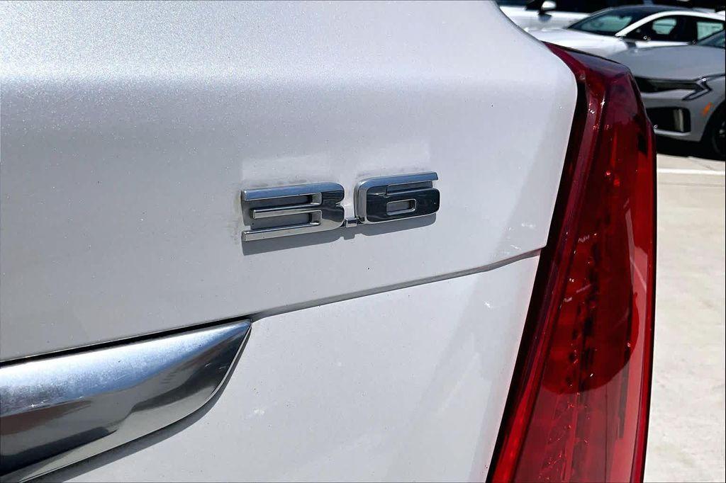 used 2017 Cadillac XT5 car, priced at $15,725