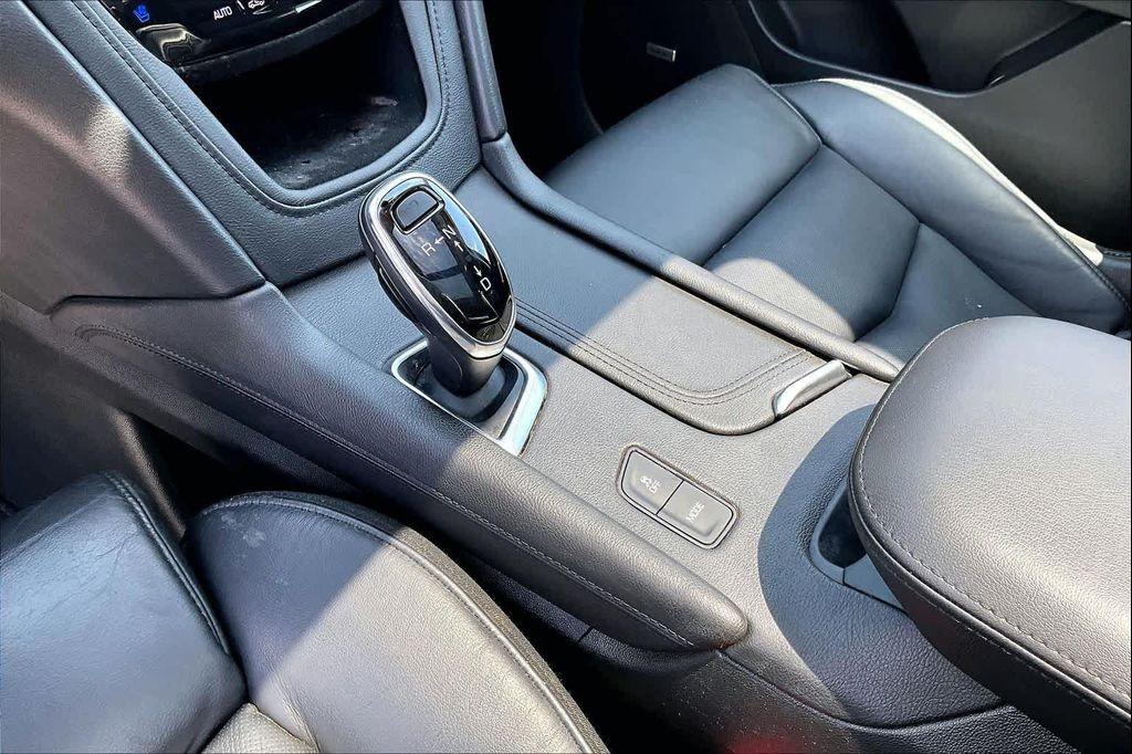 used 2017 Cadillac XT5 car, priced at $15,725