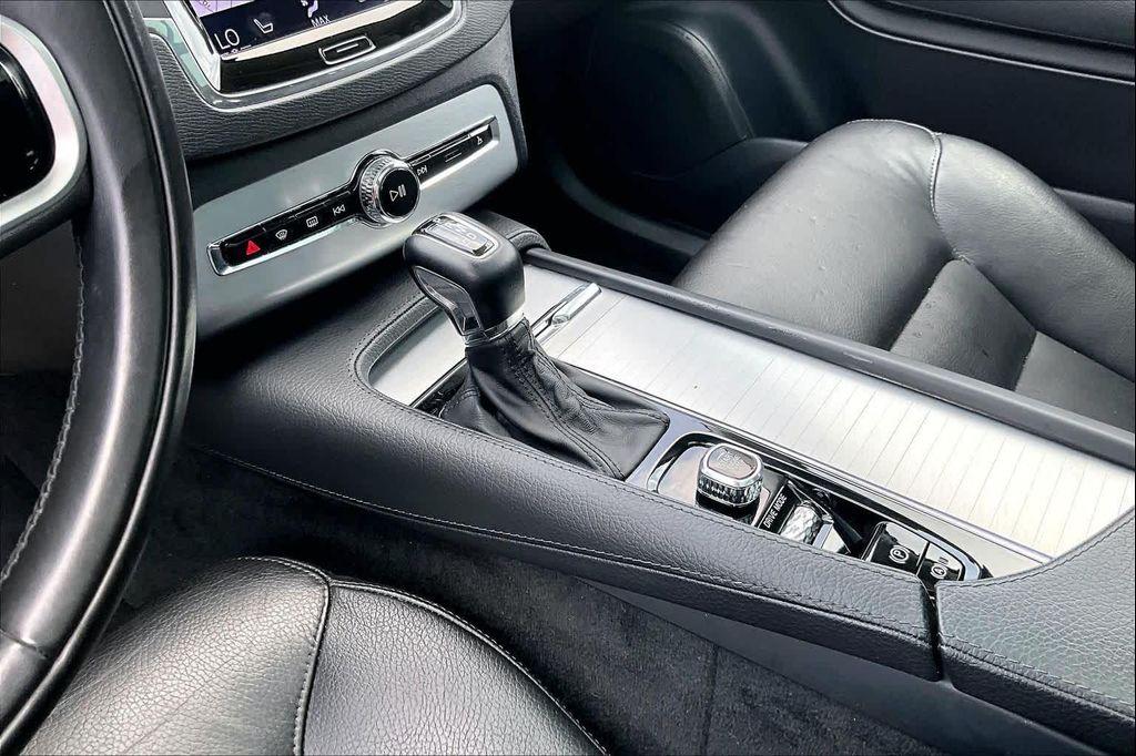 used 2018 Volvo XC90 car, priced at $20,125
