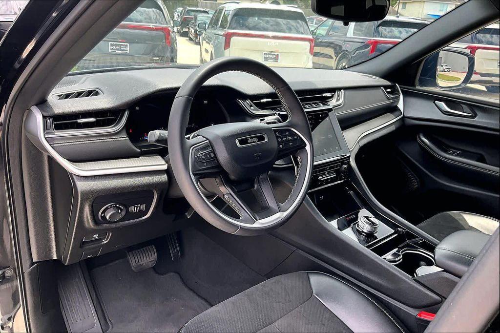 used 2023 Jeep Grand Cherokee L car, priced at $29,125