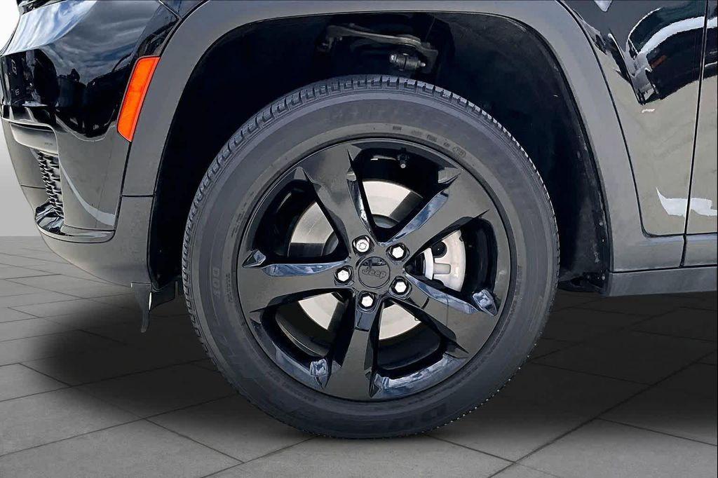 used 2023 Jeep Grand Cherokee L car, priced at $29,125