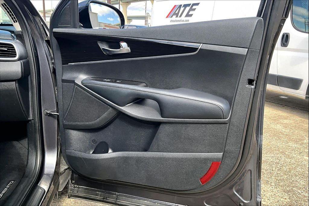 used 2019 Kia Sorento car, priced at $14,300