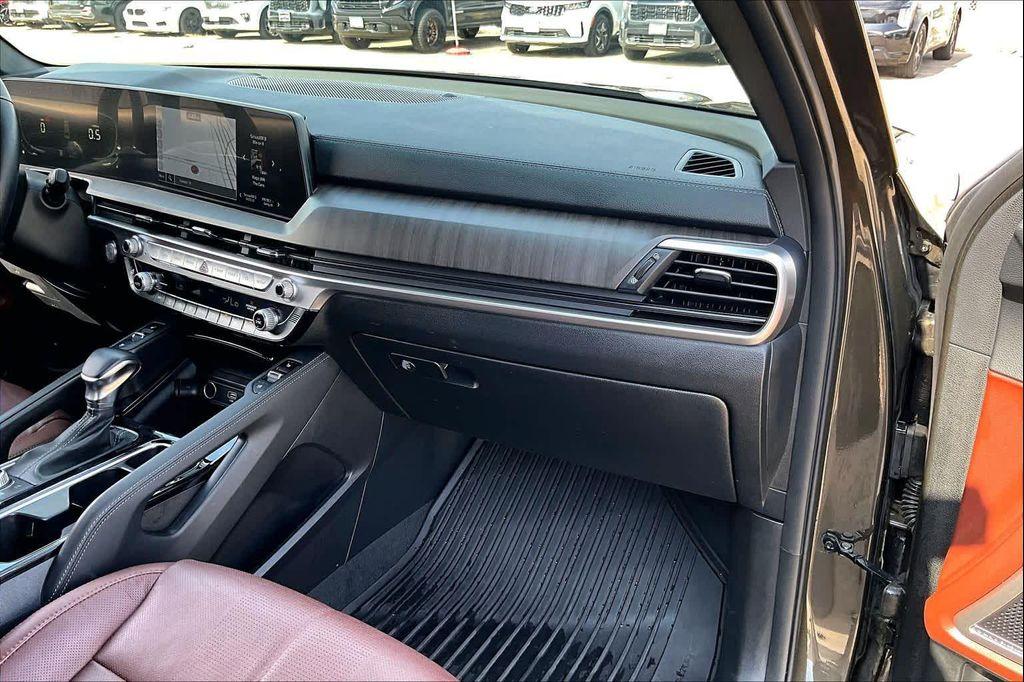 used 2023 Kia Telluride car, priced at $32,978