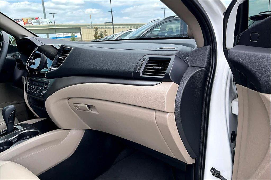 used 2020 Honda Pilot car, priced at $20,325