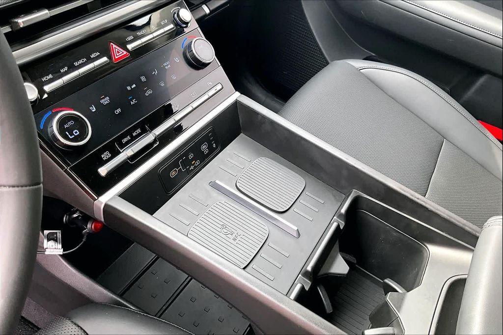 used 2024 Hyundai Santa Fe car, priced at $28,600