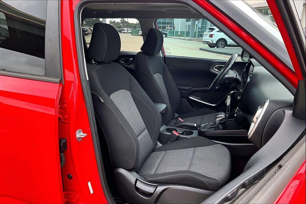 used 2021 Kia Soul car, priced at $15,725