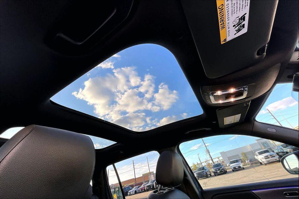 used 2022 Mercedes-Benz GLB 250 car, priced at $21,500