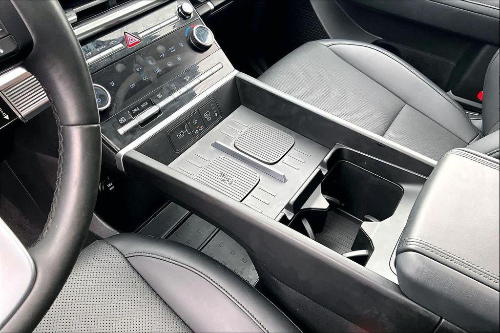 used 2024 Hyundai Santa Fe car, priced at $31,725