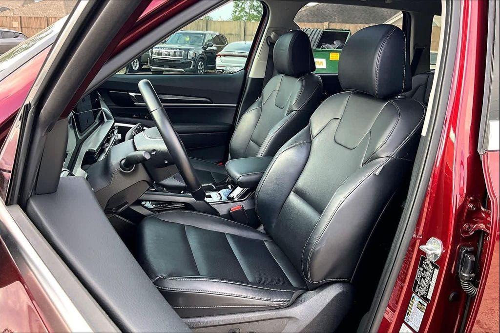 used 2023 Kia Telluride car, priced at $29,798