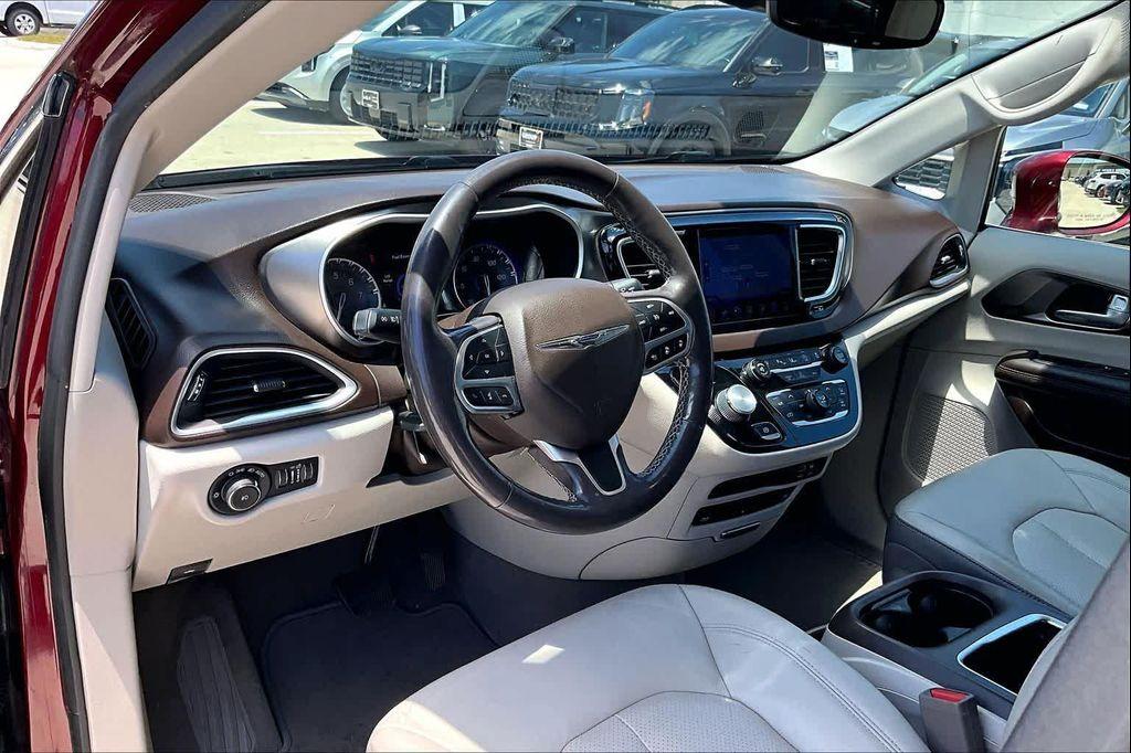 used 2017 Chrysler Pacifica car, priced at $18,825