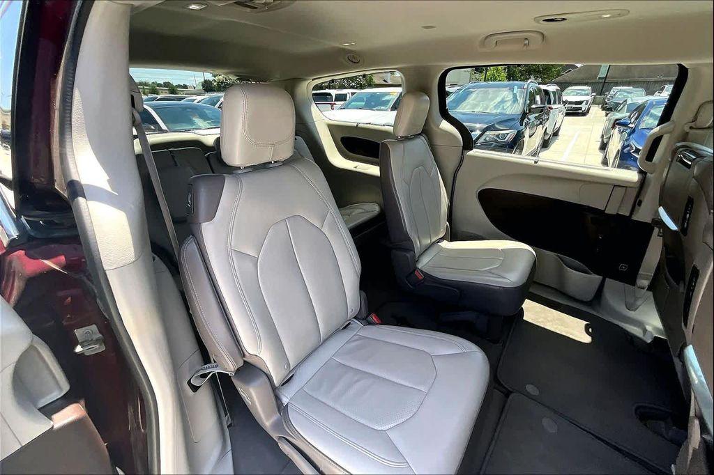 used 2017 Chrysler Pacifica car, priced at $18,825
