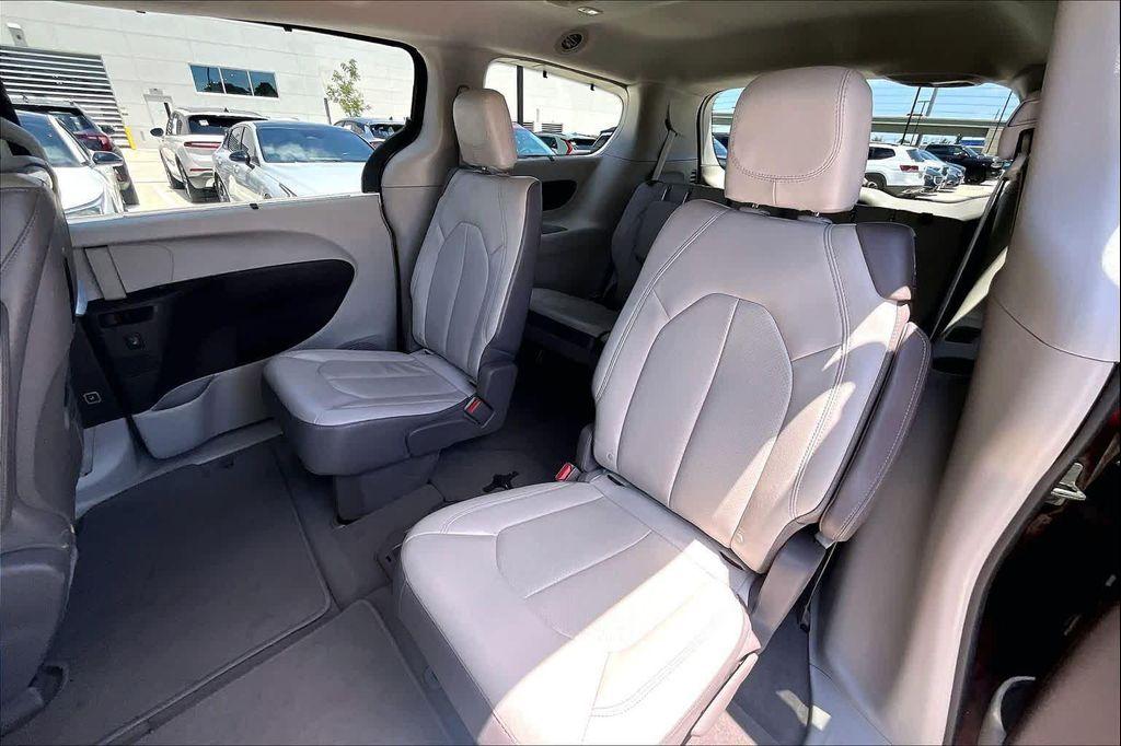 used 2017 Chrysler Pacifica car, priced at $18,825