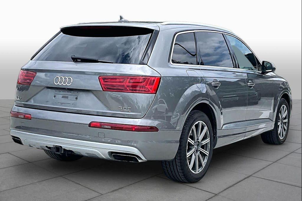 used 2017 Audi Q7 car, priced at $14,025