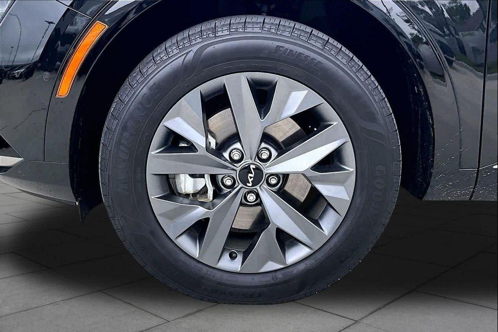 used 2025 Kia Sportage Hybrid car, priced at $35,625