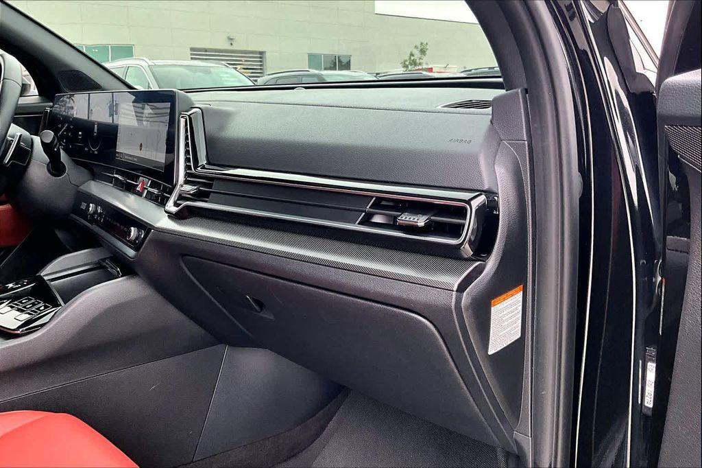 used 2025 Kia Sportage Hybrid car, priced at $35,625