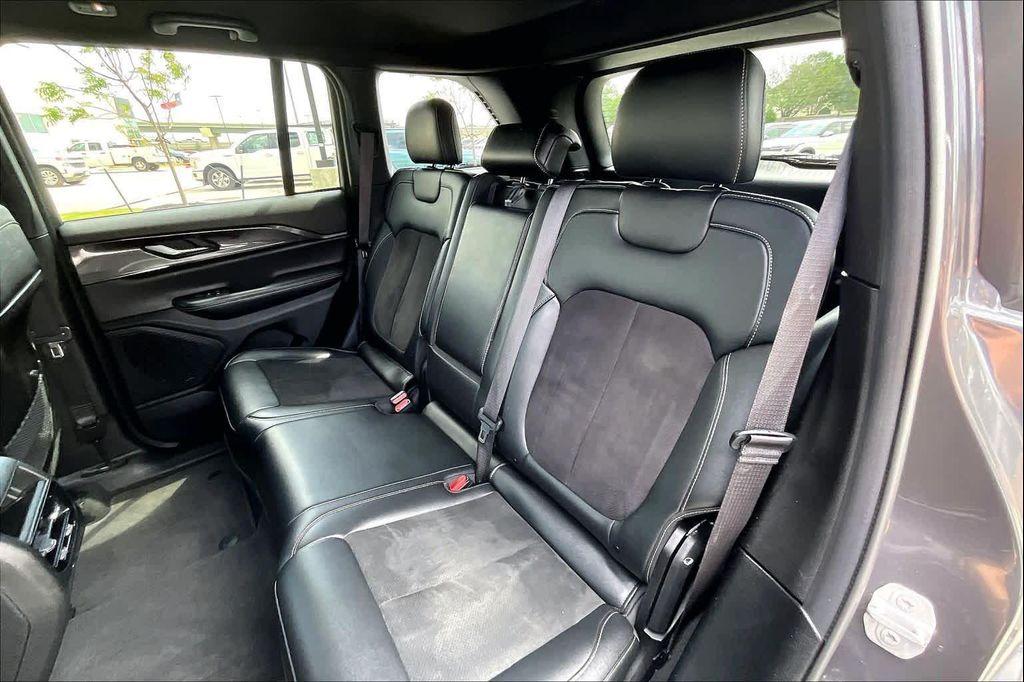 used 2023 Jeep Grand Cherokee car, priced at $29,025