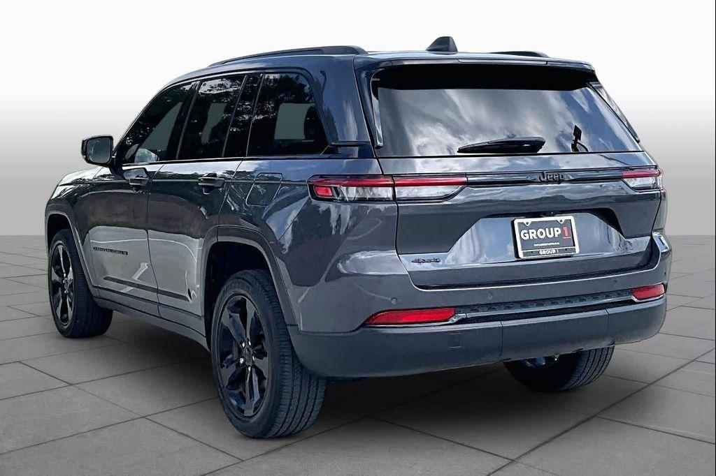 used 2023 Jeep Grand Cherokee car, priced at $29,025
