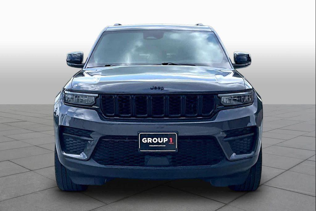 used 2023 Jeep Grand Cherokee car, priced at $29,025