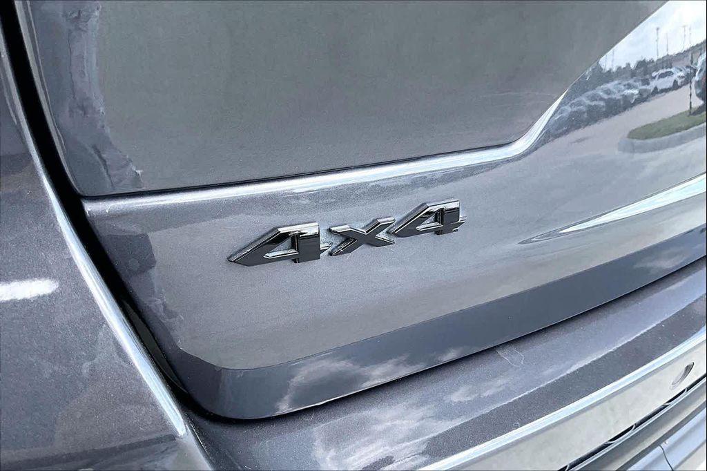 used 2023 Jeep Grand Cherokee car, priced at $29,025