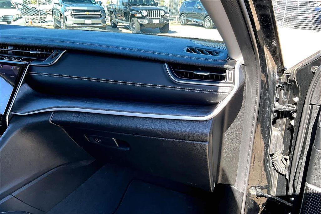 used 2021 Jeep Grand Cherokee L car, priced at $22,200