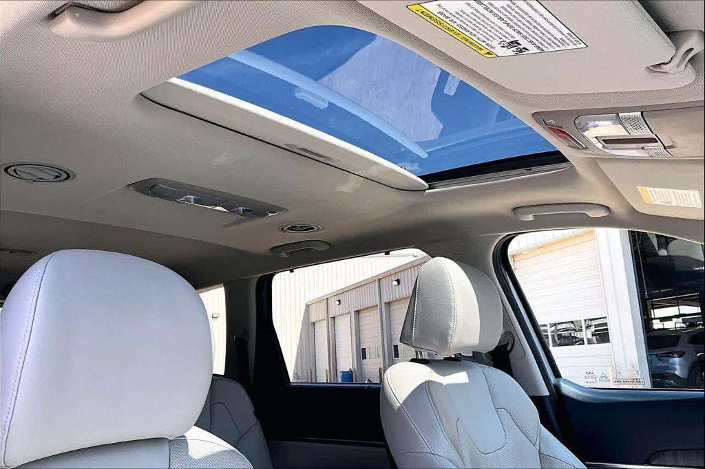 used 2024 Kia Telluride car, priced at $31,225