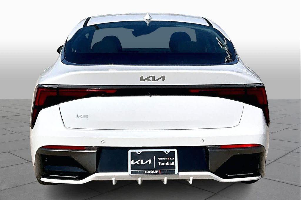 used 2026 Kia K5 car, priced at $25,900