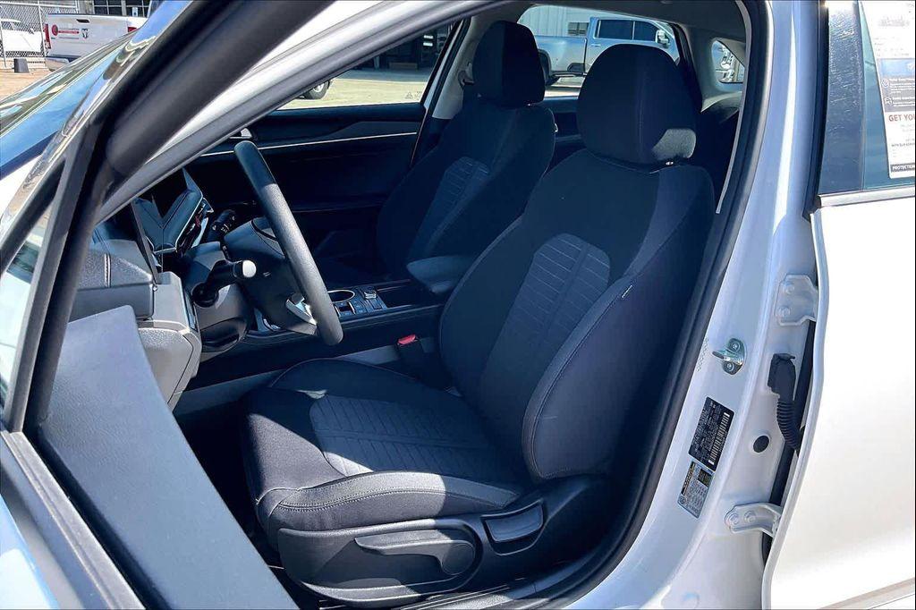 used 2026 Kia K5 car, priced at $25,900