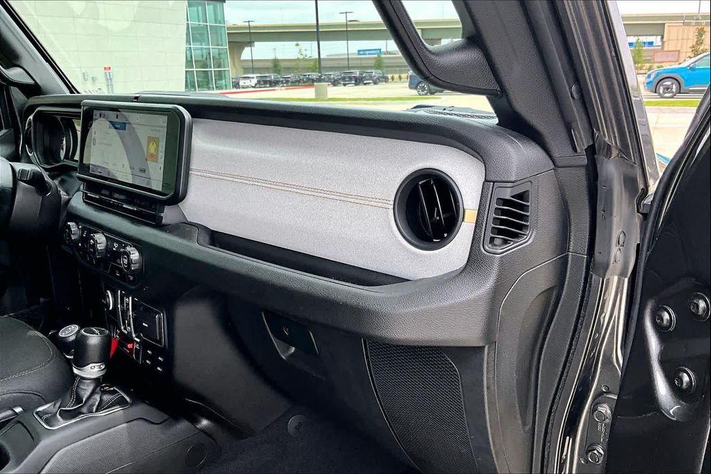 used 2024 Jeep Gladiator car, priced at $35,125
