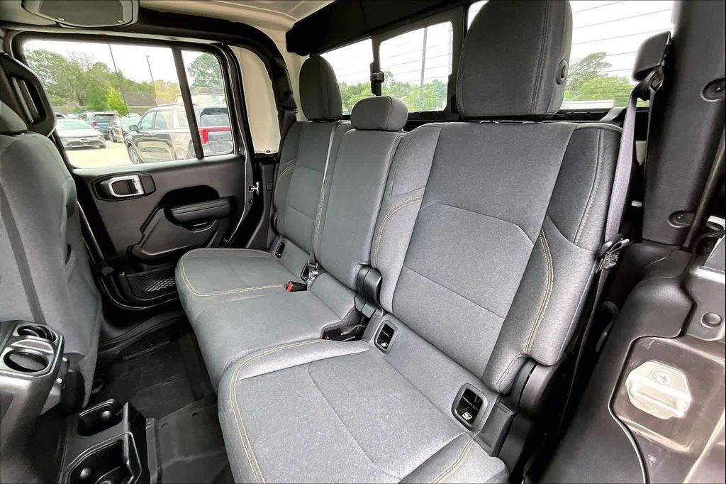 used 2024 Jeep Gladiator car, priced at $35,125