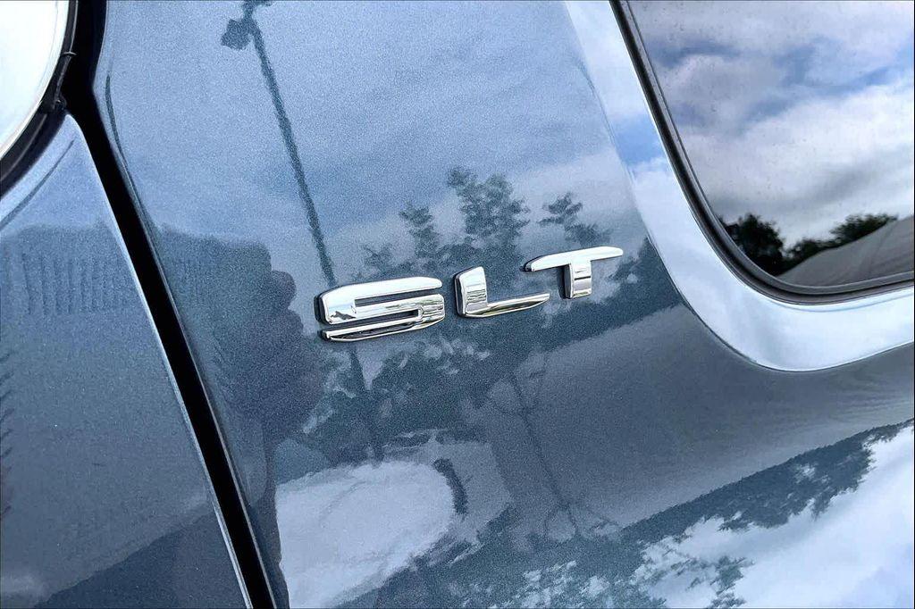 used 2020 GMC Acadia car, priced at $15,125