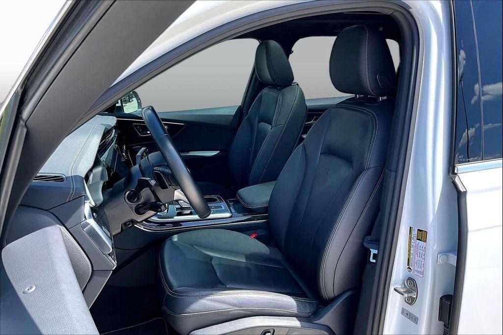 used 2025 Audi Q7 car, priced at $36,825