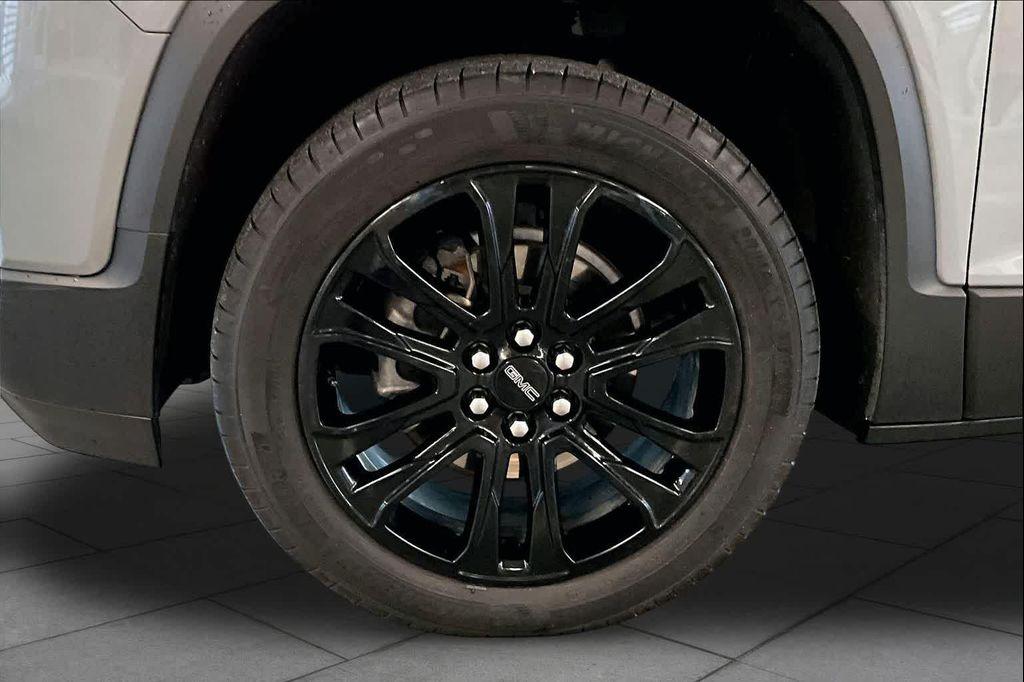 used 2023 GMC Acadia car, priced at $27,025