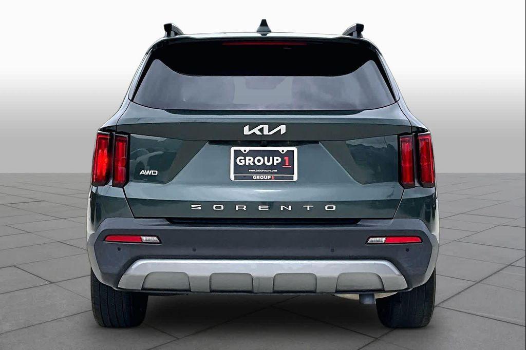 used 2022 Kia Sorento car, priced at $30,125