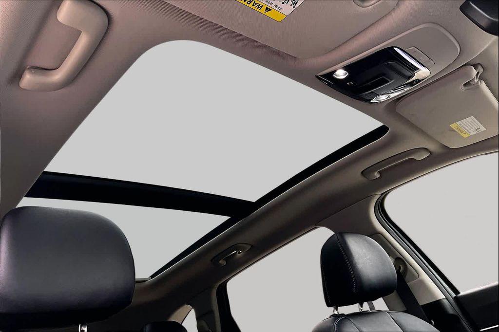 used 2022 Kia Sorento car, priced at $30,125