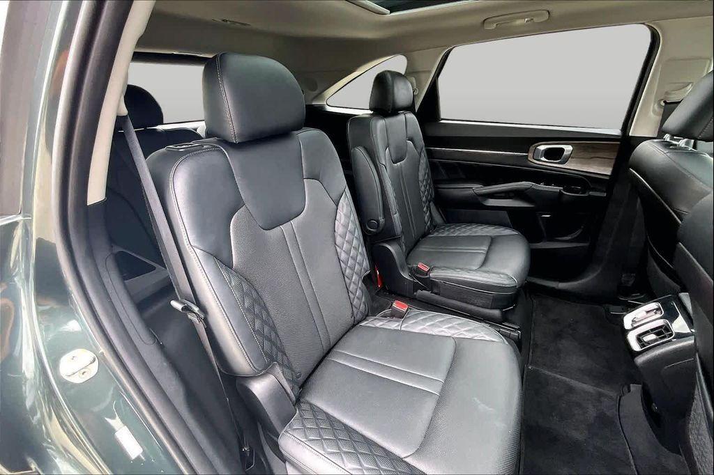 used 2022 Kia Sorento car, priced at $30,125