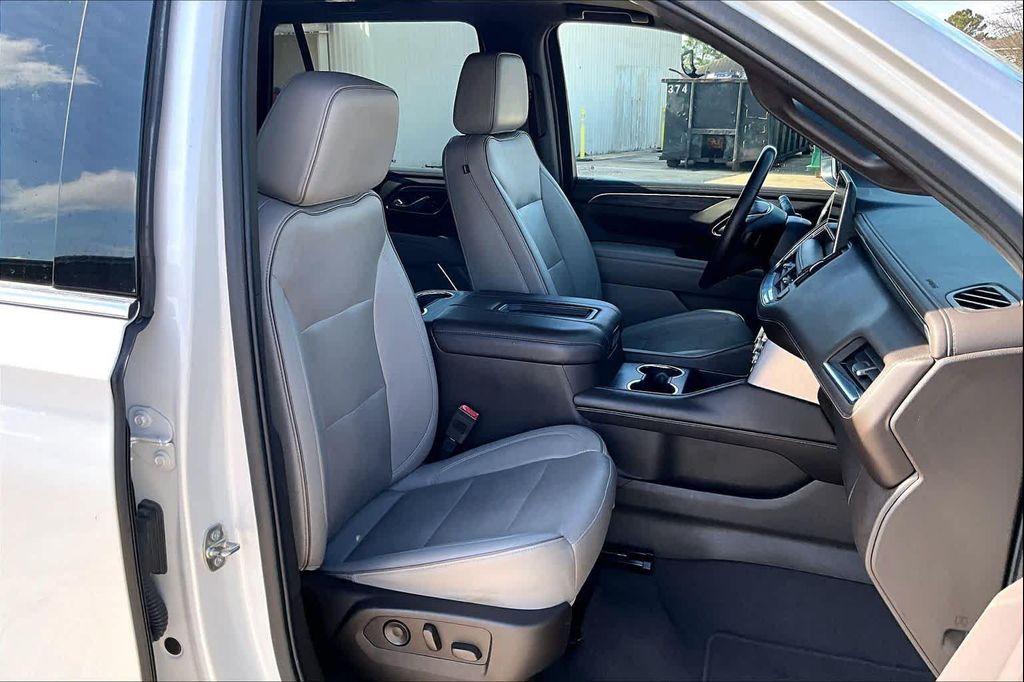 used 2022 GMC Yukon car, priced at $42,936