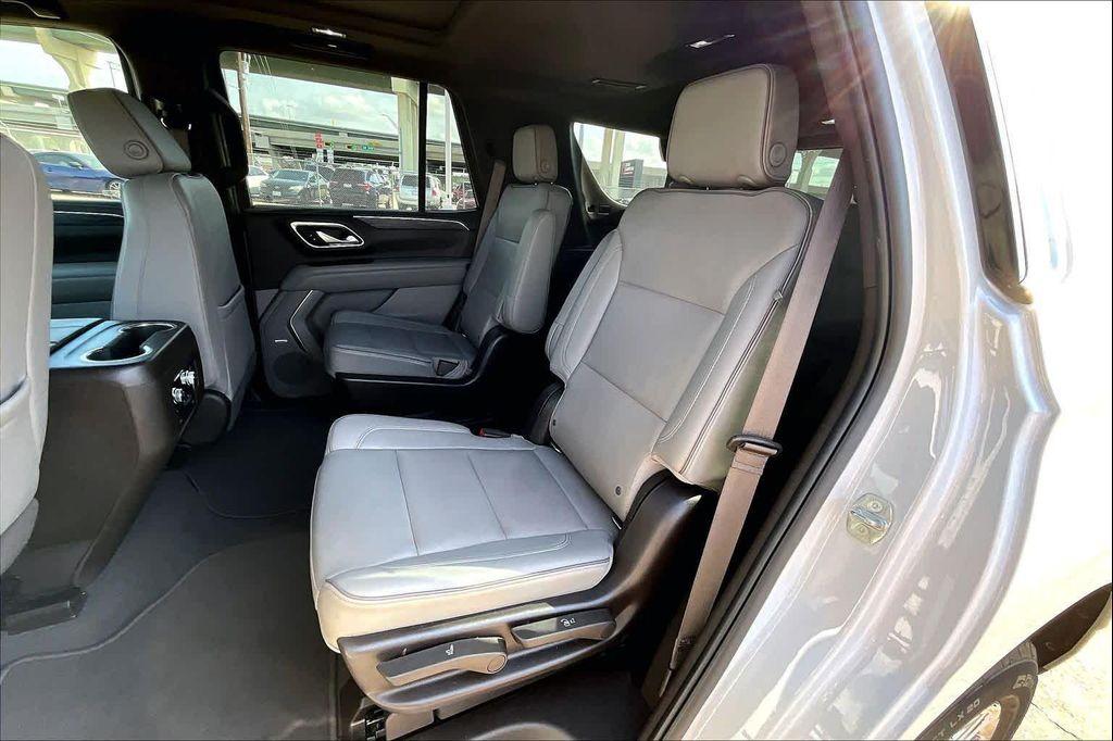 used 2022 GMC Yukon car, priced at $42,936
