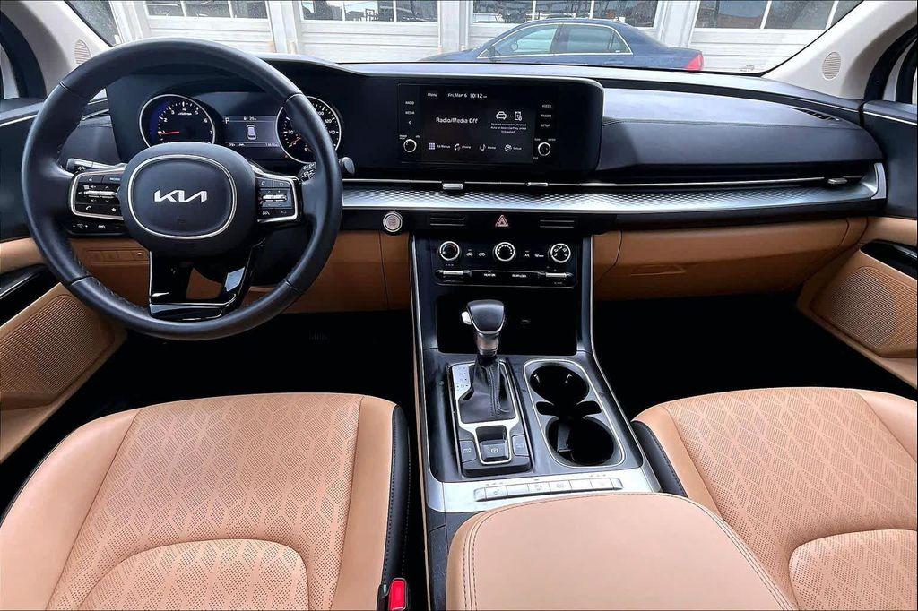 used 2024 Kia Carnival car, priced at $33,789