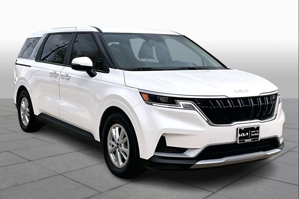 used 2024 Kia Carnival car, priced at $33,789