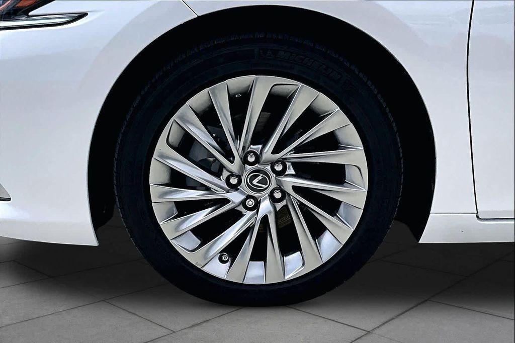used 2019 Lexus ES 350 car, priced at $32,525